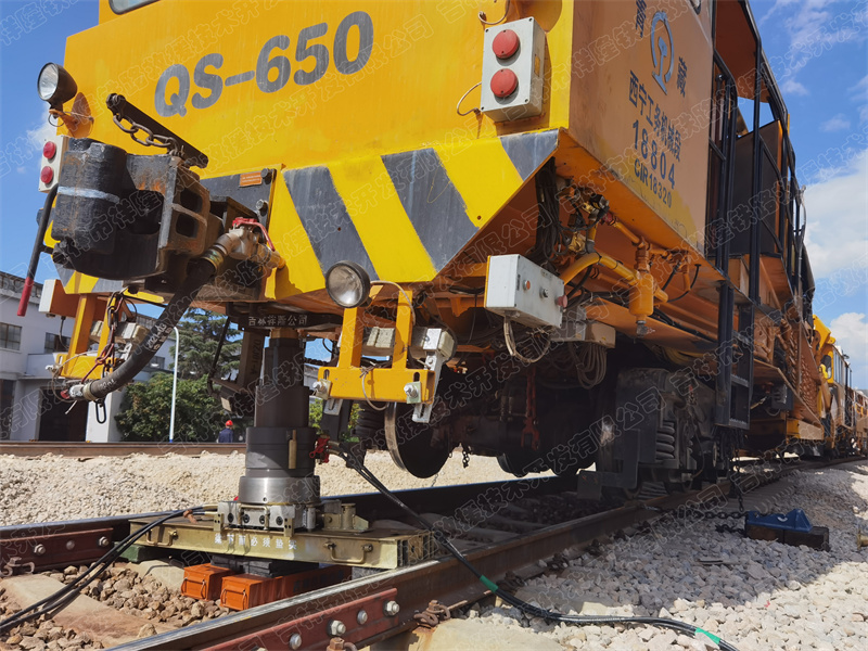 大型养路机械，液压救援起复